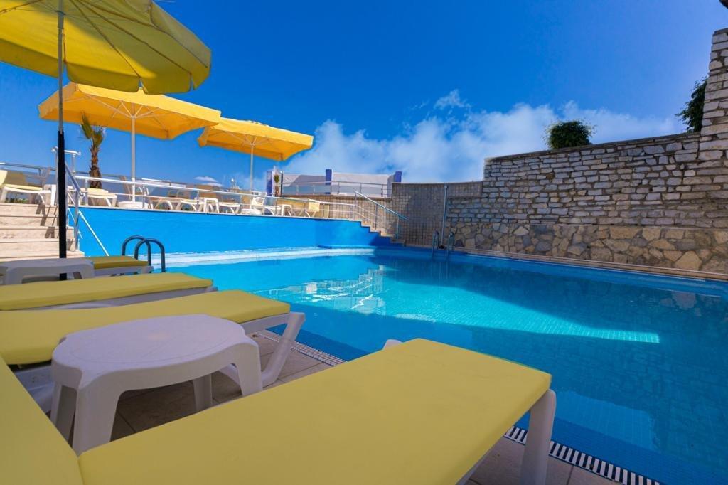 Hola Bodrum Muğla Luaran gambar